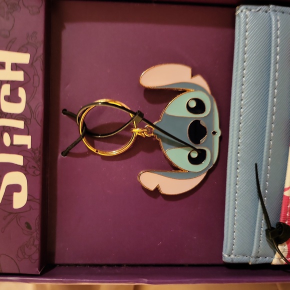 Disney Stitch 3-Piece Gift Set with Backpack - Picture 2 of 5